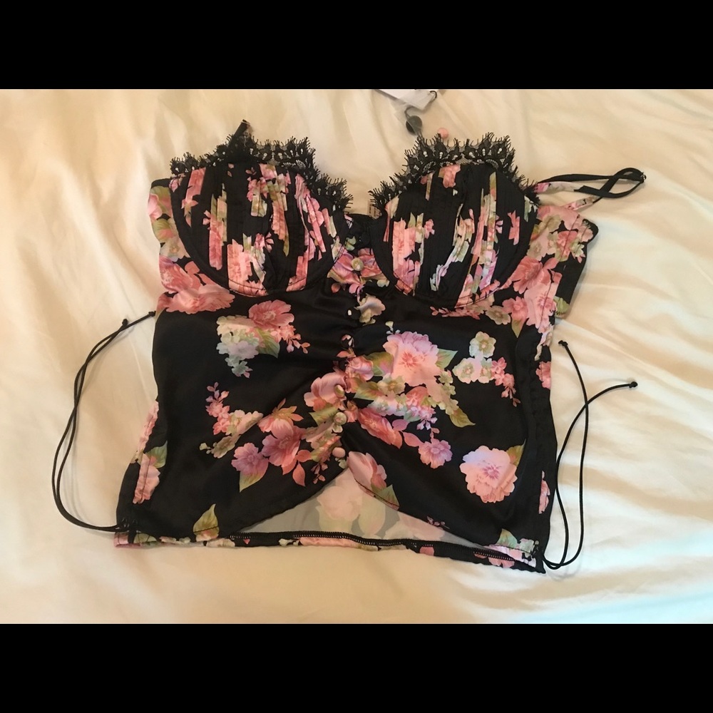 For Love and Lemons - Picture 1 of 10